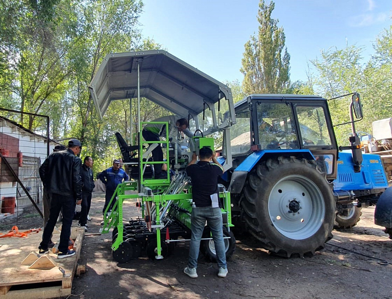 Обучение по работе с селекционной сеялкой Wintersteiger Plotseed Plot Row Motion
